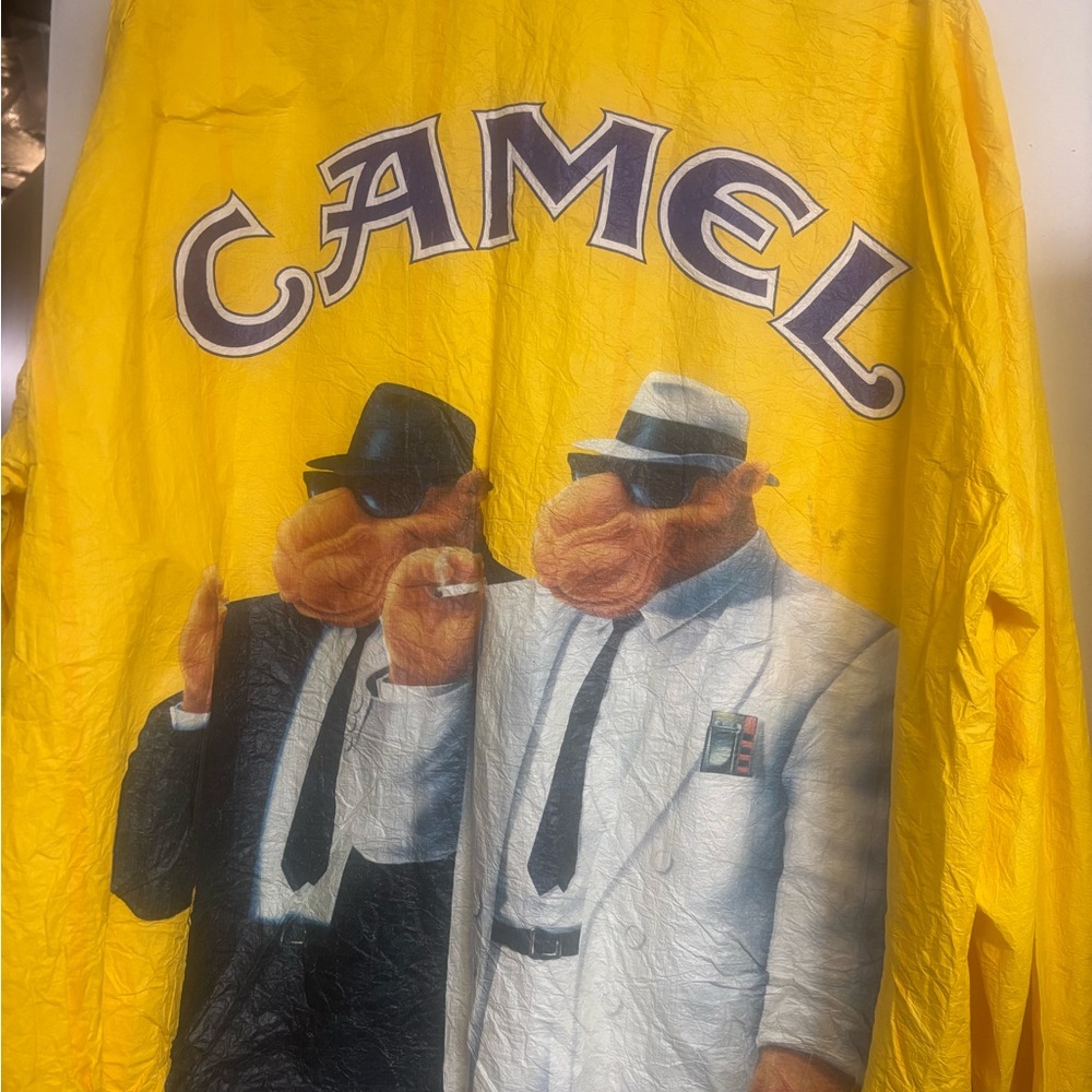 Vintage 90’s Camel Windbreaker
